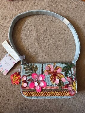 Beaded Floral Shoulder Bag in Light Blue with Pink Accents - Hawaiian style